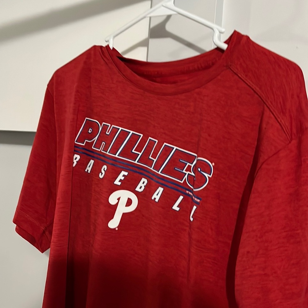 Red Phillies baseball tee